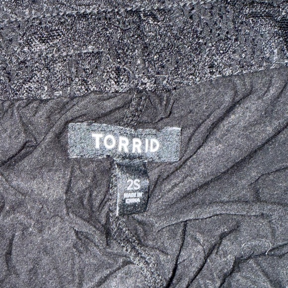 Torrid Black Floral Pants with Shorts - Picture 2 of 3